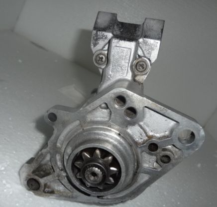 ������� MMC 4DR5, 4DR7, 4D30, 4D31T, 4D32, 4D33, 4D36, 4D31 (ME017085) : ���������� �1